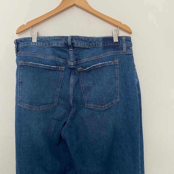 Abercrombie & Fitch Curve Love High Rise Mom Jean - Picture 5 of 5